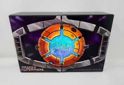 Transformers G1 25th Anniversary MATRIX OF LEADERSHIP
