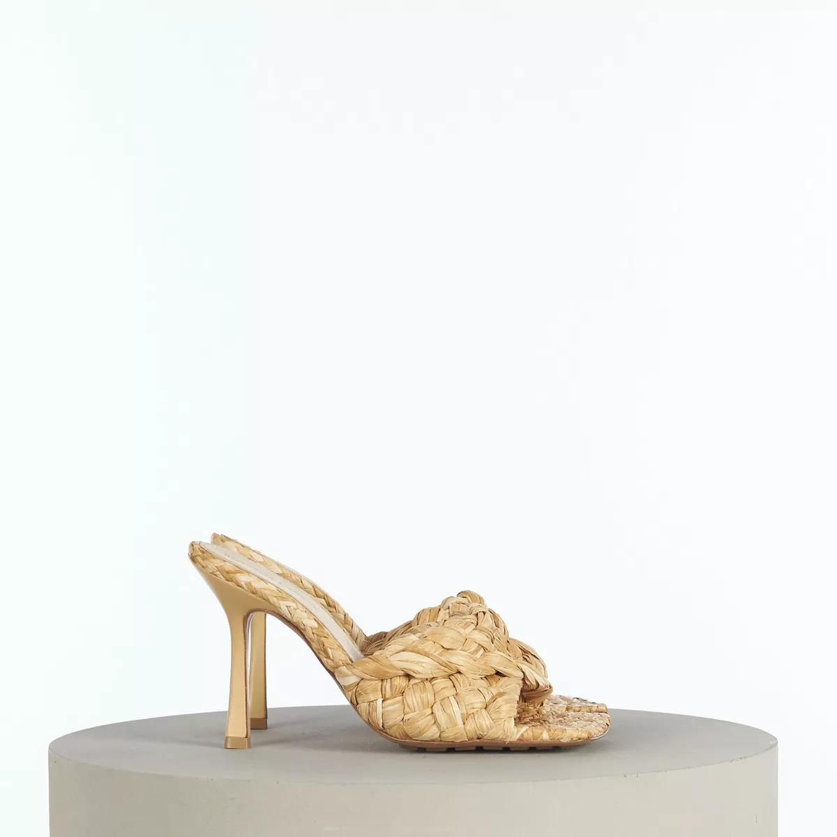 Bottega hotsell square sandals
