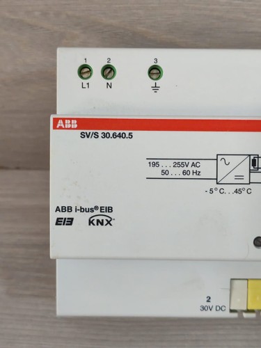 ABB SV/S 30.640.5 GH Q631 0048 R0111 EIB POWER SUPPLY 640mA - WITH FILTHY BOX - Picture 3 of 11