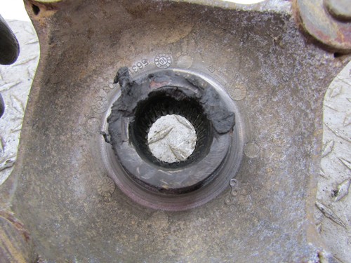 2012 POLARIS RZR 800 LEFT FRONT WHEEL HUB - Picture 3 of 3