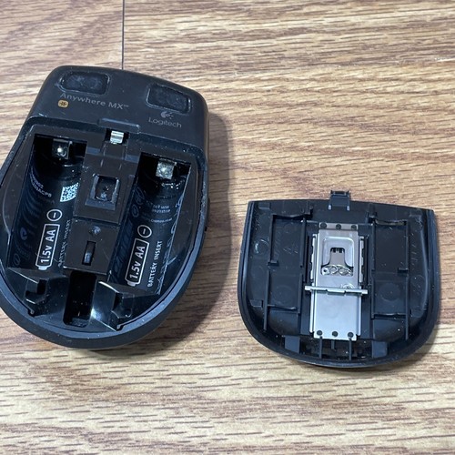 Logitech Anywhere MX Darkfield Kabellose Lasermaus YR0001 Mattschwarz/Gunmetal - Bild 7 von 8