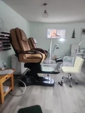 Fusion Shiatsu Nail Salon Pedicure Chair Hydraulic Raised Lower's Ergonomic 