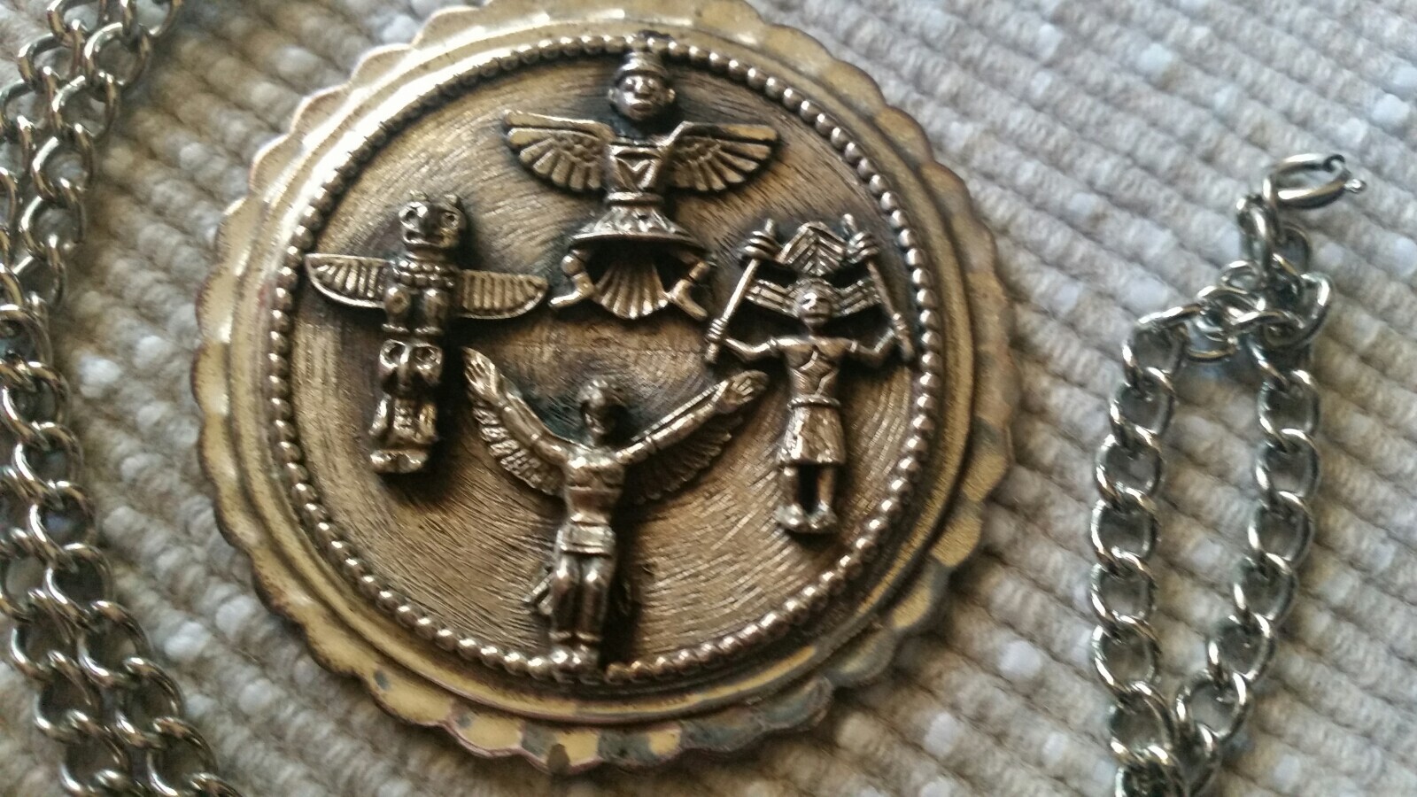 Picture 3 of 4