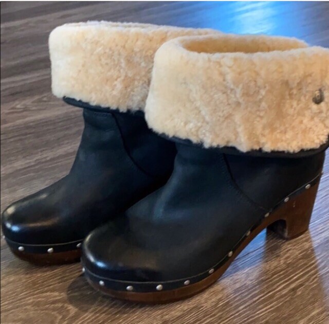 ugg lynnea boots black