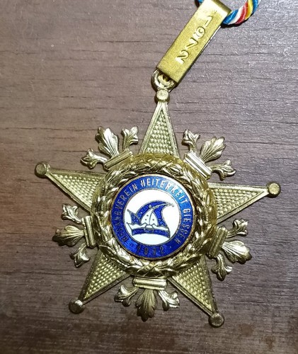 Alter Emaille Karnevalsorden Stern-Orden Gesangverein Heiterkeit Gießen 1972 - Bild 3 von 4