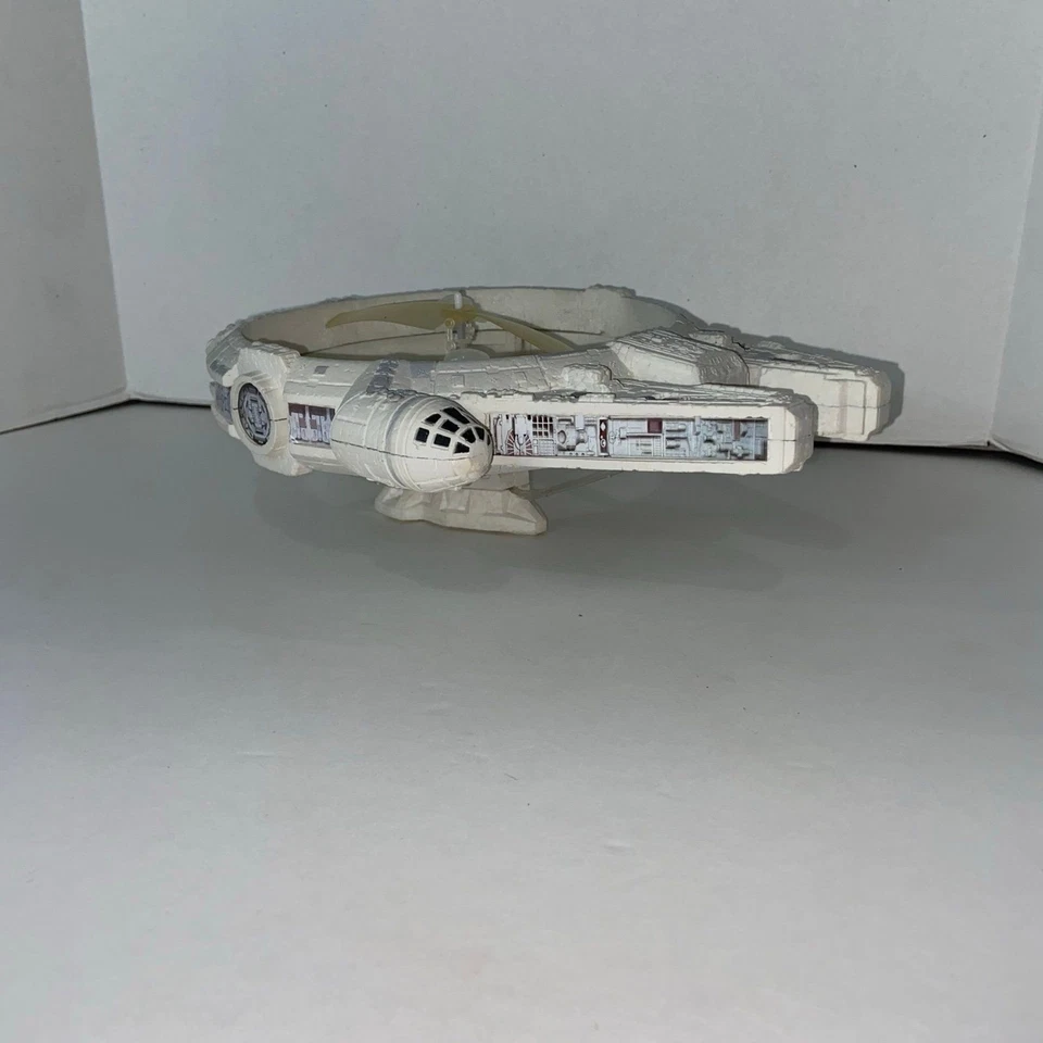 2009 Star Wars Speed Stars Controle Remoto Millennium Falcon APENAS Hasbro Brinquedo de Controle Remoto - Imagem 2 de 4