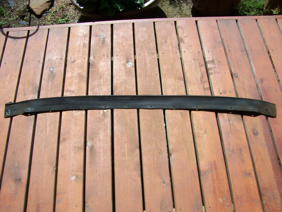 Chrysler Imperial 1967 capó sello delantero corona cupé Lebaron Ghia Foto 4 de 4