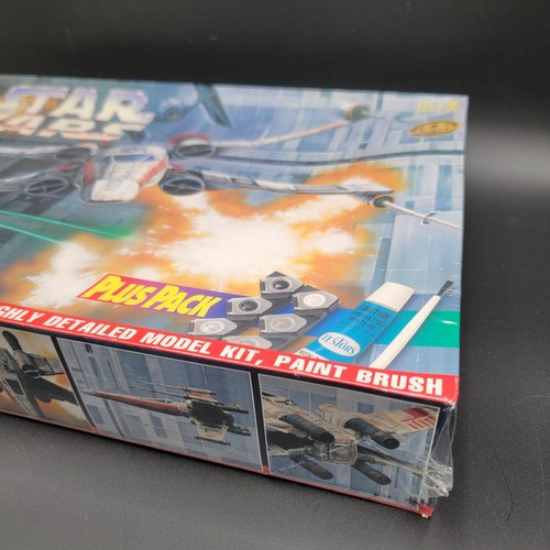 Star Wars X-Wing Fighter Plus Pack Model Kit  #8433 1997 AMT ERTL New Sealed - Picture 3 of 6