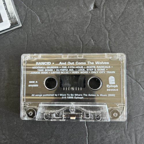 VINTAGE SKA ALTERNATIVE NEO PUNK CASSETTE TAPE RANCID AND OUT COME THE WOLVES - Picture 10 of 11