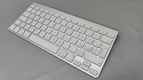 Apple iMac 21,5_1TB HDD_Intel Core i5_8GB Ram+Keyboard+Magic Trackpad+DVD Reader - Afbeelding 8 van 14