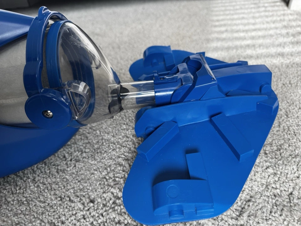 Water Tech Pool Blaster Max Li Aspiradora Inalámbrica para Piscina y Spa 30000ML Foto 4 de 4