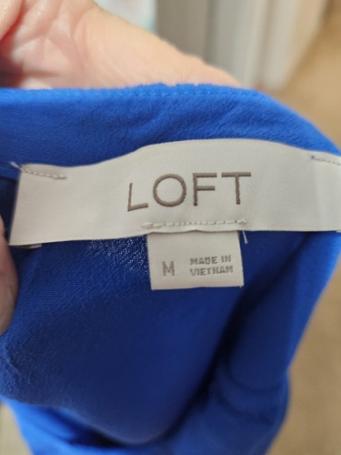 LOFT OUTLET, WOMEN'S ROYAL BLUE RAYON RUFFLED SLEEVED CAREER BLOUSE SIZE M - Bild 8 von 8
