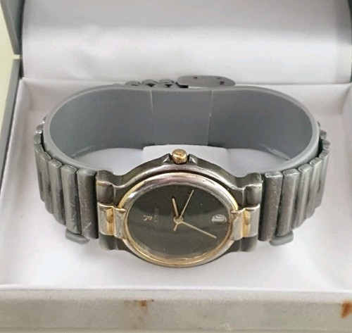 Vintage Playboy Watch Mens Original 1980's Playboy Club Watch Working & Case. - Foto 4 di 24