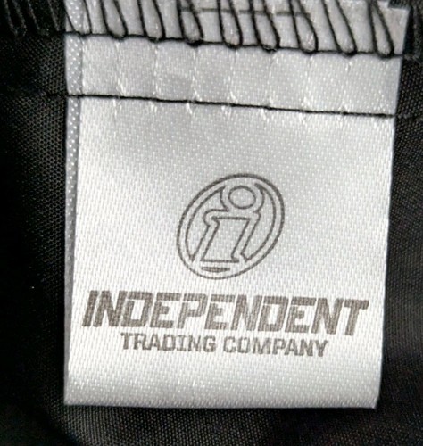 Chaqueta cortavientos Marvel Studios Thunderbolts Red Guardian Limo Service Logo - Imagen 12 de 12