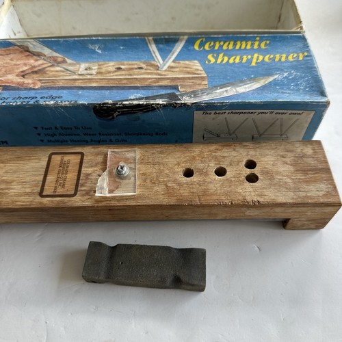 Colorado Ceramic Abrasives Double V Type Sharpener CS-24 Oak Base /storage USA - Picture 2 of 5