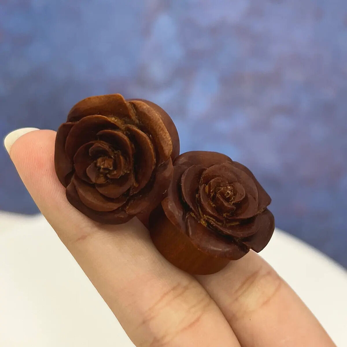 Hand Carved Sawo Wood Flower Fake Plug Hand Carved Sawo Wood Flower Fake Plug