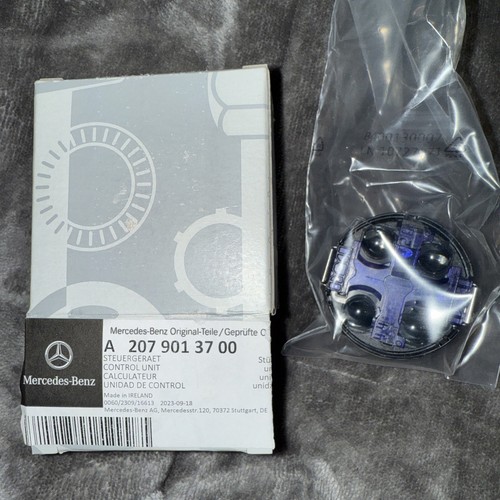 NEU MERCEDES-BENZ C W204 REGEN UND LICHTSENSOR STEUEREINHEIT A2079013700 - Picture 1 of 2