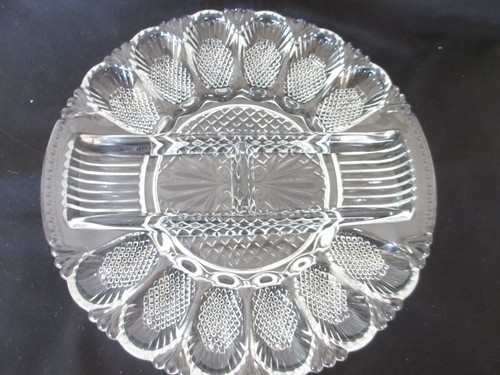 LE Smith Clear Glass Deviled Egg Plate Platter w/ Relish Tray Diamond Point  11" - Picture 5 of 5