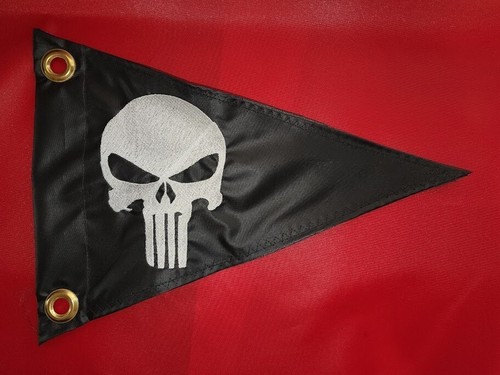 Maßgefertigtes Dreieck Punisher Totenkopf Sicherheitsflagge ATV UTV Kajak Liegerad Trike Peitsche - Bild 1 von 13
