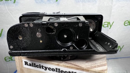 FOTOCAMERA VINTAGE ROLLEI 35 HONEYWELL ARGENTO 35 MM TESSAR 1:3.5 F=40MM GERMANIA - Foto 18 di 23