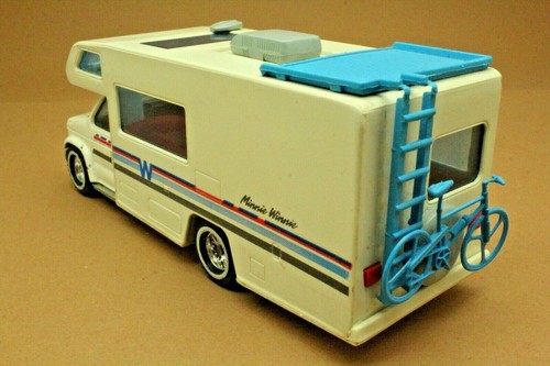 Camping car WINNEBACO Minnie Winnie - MAJORETTE - Made in Thaïlande - éch 1:43 - Photo 4/6