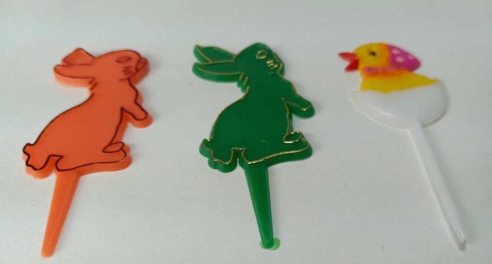 Lote de 3 adornos para cupcakes MCM de colección Bunny Chick Pick plástico hecho Hong Kong retro 2,5" Foto 2 de 4