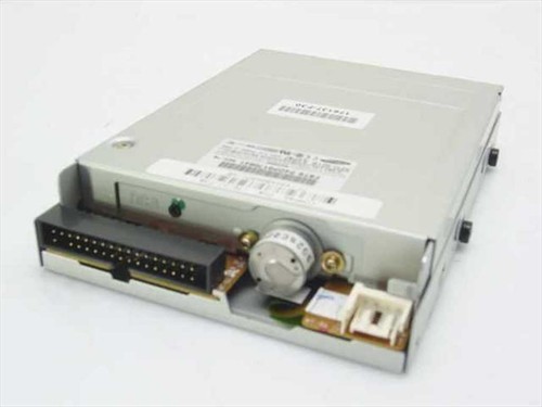 Compaq 1.44MB 3.5" Internal Floppy Drive -Samsung SFD-321B/LCPN7 176137-F30 - Picture 2 of 3