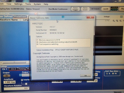 Generador de forma de onda arbitraria Tektronix AWG7122C, 24 GS/s, Opt 01/06/08 - Imagen 7 de 22