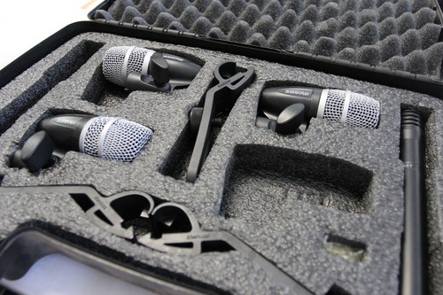 Shure Kit Microfono a Batteria 4 Pezzi con 3 Microfoni PG56 e PG81 TESTATO!! - Foto 3 di 6