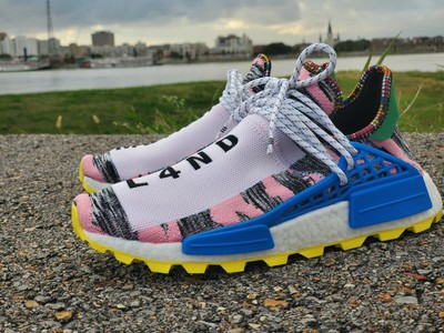 human race motherland outfit