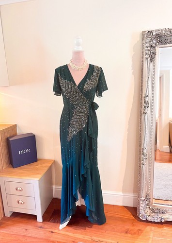 Stunning High End Boutique Green Sequence Dress Size 8 RRP £280 - Picture 6 of 6