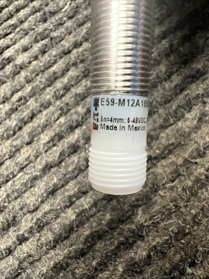 New Eaton E59-M12A105D01-D1 Proximity Sensor - Image 4 of 4