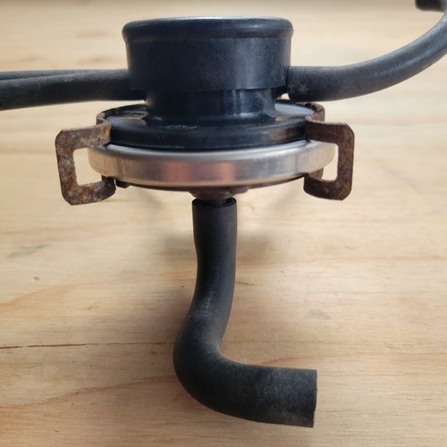 87-93 Toyota Land Cruiser OEM FJ60 FJ62 FJ80 EGR Vacuum Modulator Control Assy. - Picture 8 of 15