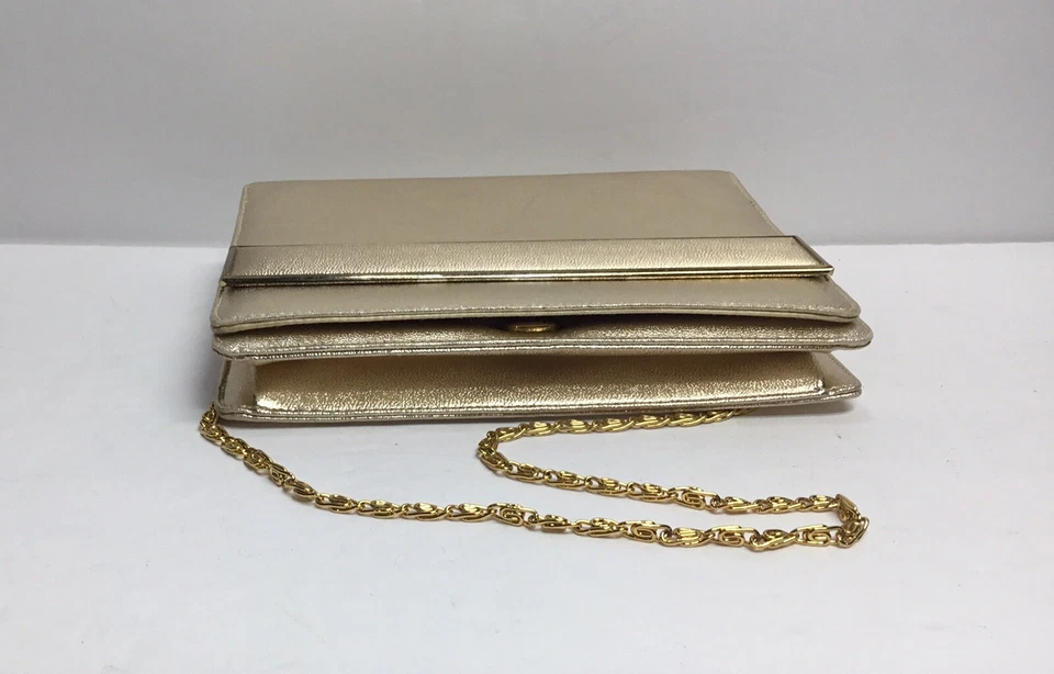 Vintage Miss Lewis gold purse Handbag clutch shoulder bag gold chain Strap - Image 4 of 4