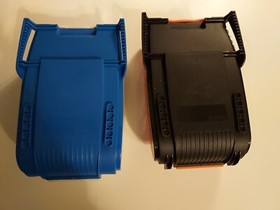 LEGO Technic Throwbot Slizer Flying Lids Cases Lot 32176, 32194 lot of 2