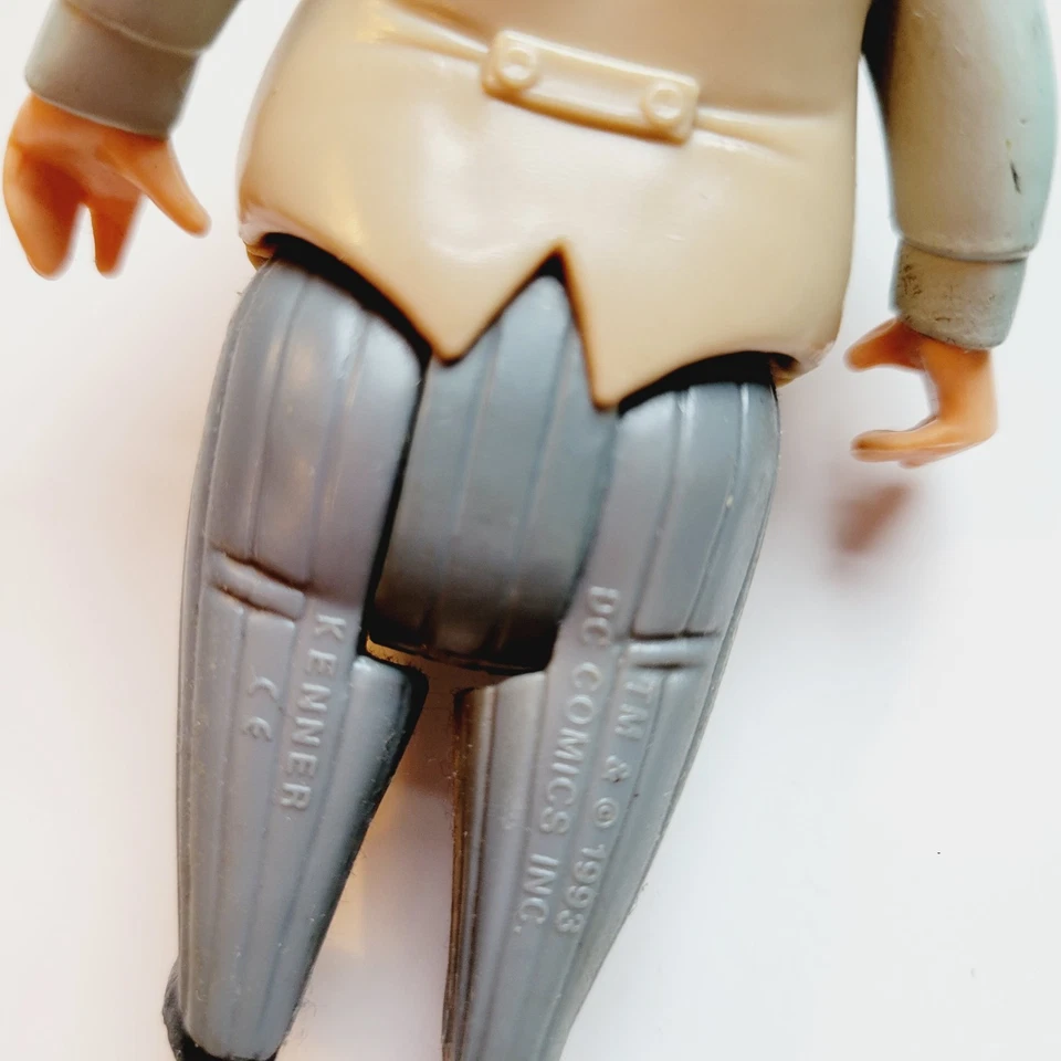 DC Kenner 1993 BTAS Batman Lote 'Coringa, Duas Caras, Pinguim, Charada, Mulher Gato' - Imagem 4 de 4