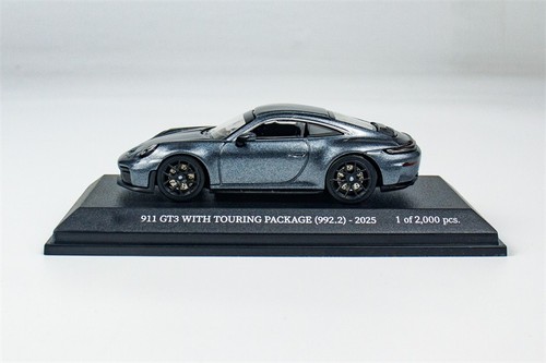 MINICHAMPS 1:64 Porsche 911 (992.2)/(992) GT3 RS - 2024 Diecast Model Car - Imagen 15 de 34