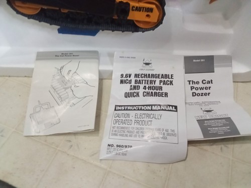 Vintage New Bright 1993 CAT Caterpillar Power Dozer #391 + Remote Control 1/20 - Picture 6 of 7