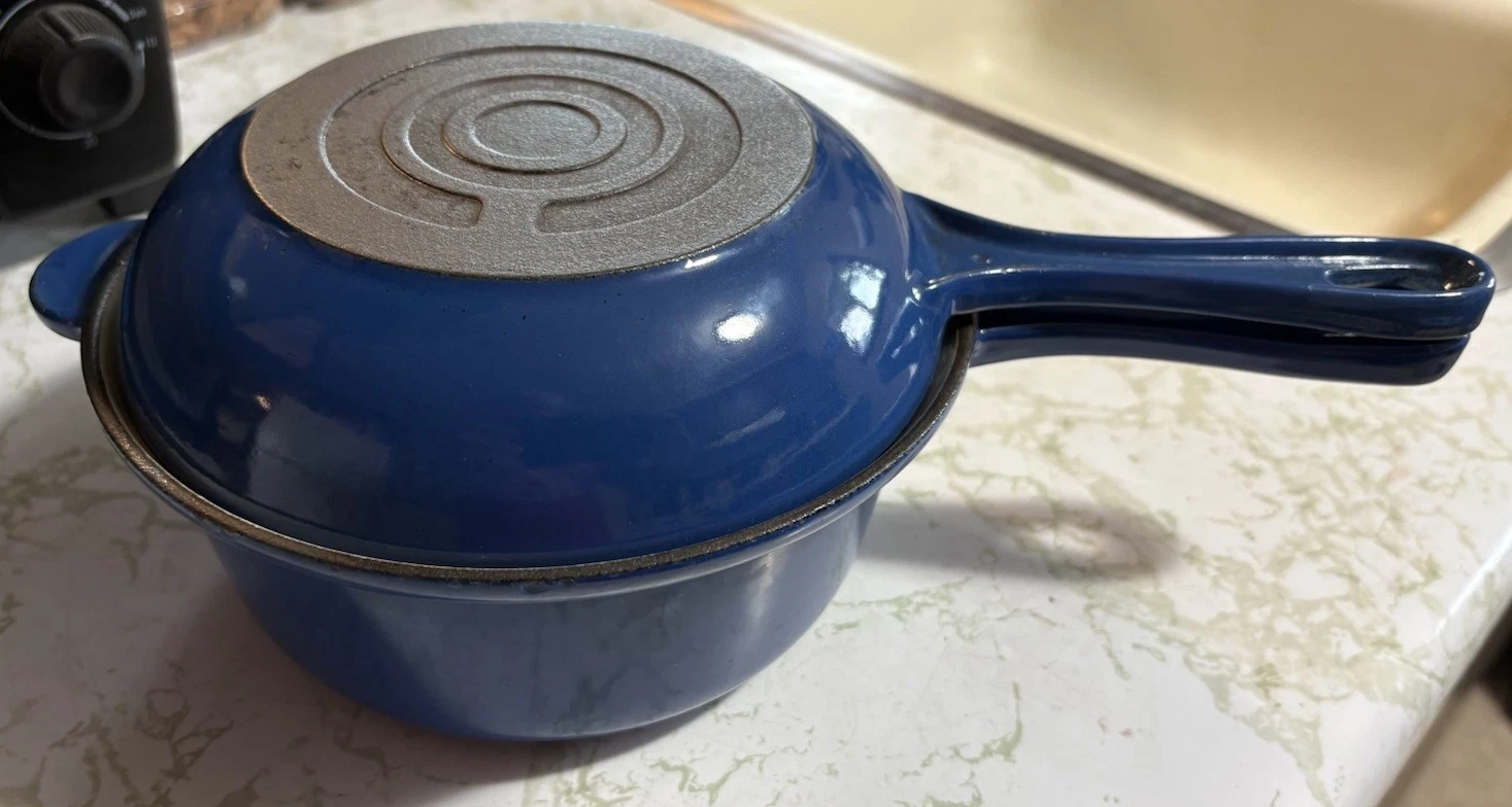 Le Creuset Cast Iron No. 18 Dual Function Saucepan/Lid/Skillet In Blue. EUC!