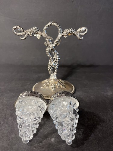 International Silver Co Hanging Glass Grapes Salt &Pepper Shakers Silver Plate - Picture 7 of 13