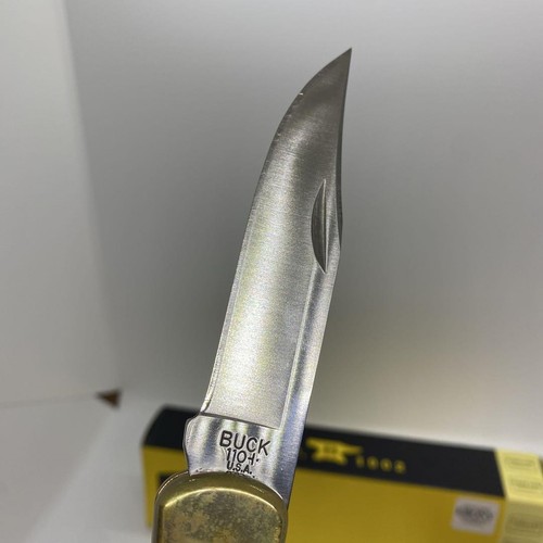 Buck Knives 110 Folding Knife With Leather Case - Picture 18 of 18