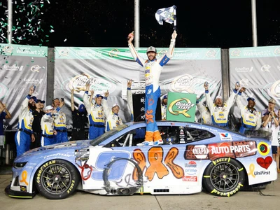 CHASE ELLIOTT 2025 ATLANTA WIN CHILDREN'S HEALTHCARE OF ATLANTA RACED  1/24 ARC - Picture 11 of 11