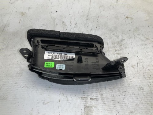 16-18 Chevrolet Malibu 1.8 Hybrid AT FWD Dash Center Right A/C Heater Air Vent B