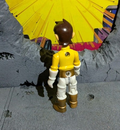 Modellino BEN 10 Ultimate Alien BEN TENNYSON 6" BANDAI 2006 FANTASTICO - Foto 2 di 2