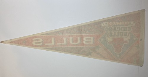 Vintage 1990’s Chicago Bulls Pennant Wincraft 12” X 30” - Picture 7 of 7