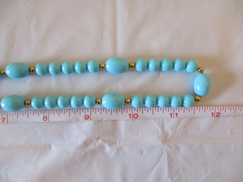 Avon Turquesa Color Impresiones Cuentas Collar Botón Pierced Pendientes Plástico - Imagen 5 de 5