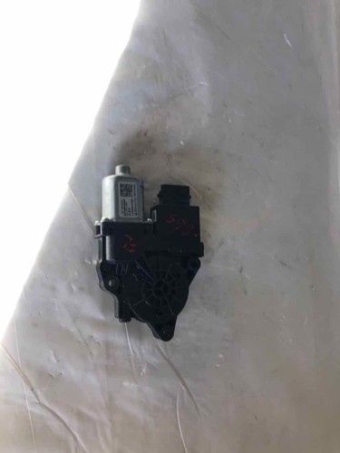 2016 - 2020 KIA OPTIMA S Front Windshield Wiper Motor Assembly Driver Left OEM - Picture 4 of 23