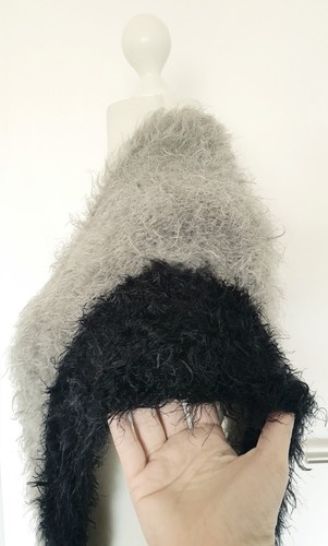 Schal Stola grau schwarz Zottelstoff Dreieck Schulterschal neuwertig Zottelschal - Bild 5 von 7