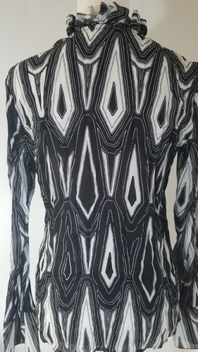 Top túnica Sunny Taylor talla M negro blanco manga larga acampanada abotonada 3220 - Imagen 6 de 7