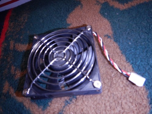 AVC DS09225S12H-009 12V 0.41A DC Brushless Fan 3 wire 3 pin - Picture 3 of 3